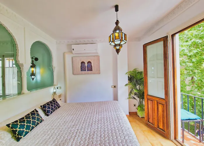 The Nasrid - Apartamento con balcón frente a la Alhambra - Vistas desde la cama